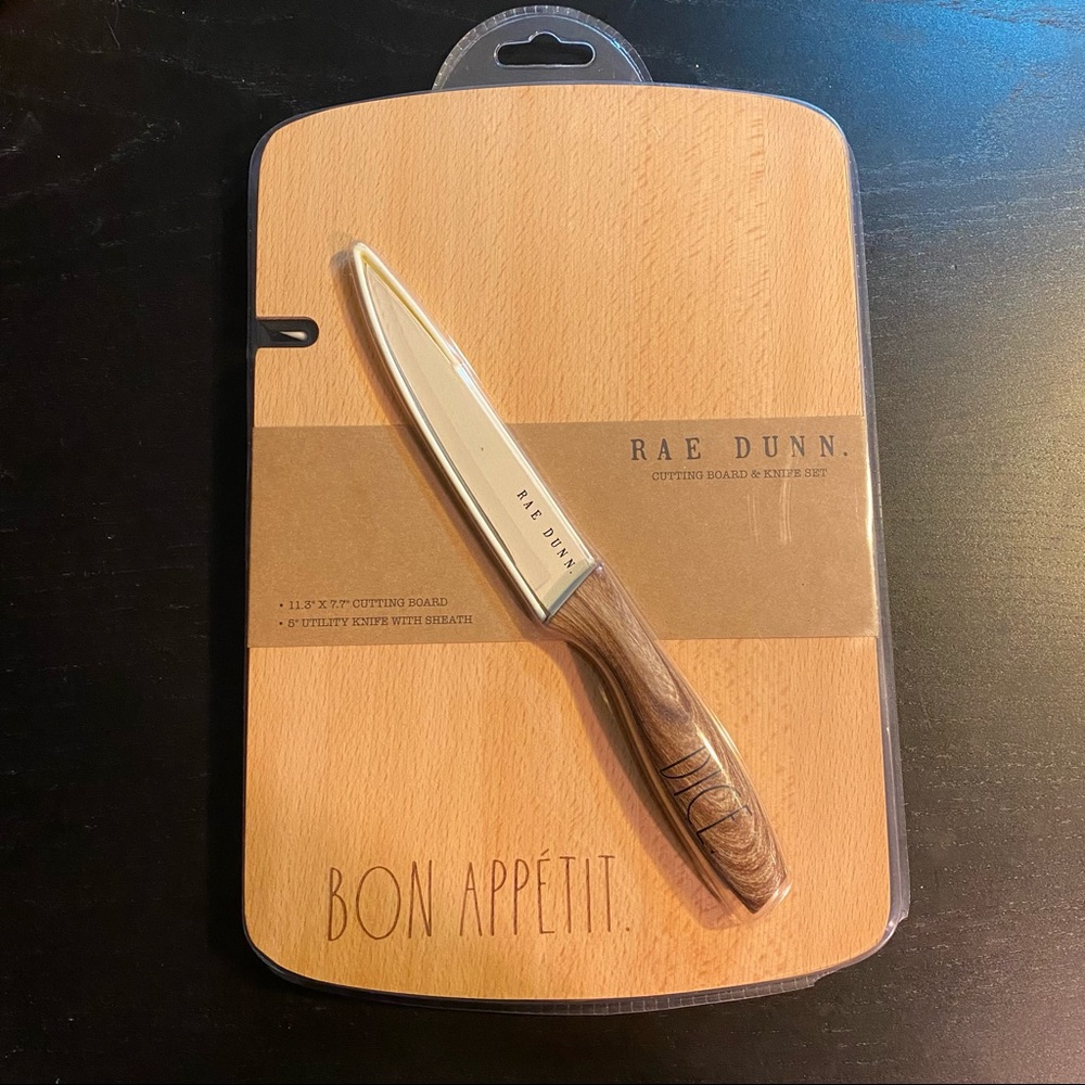 Rae Dunn - utility knife and cutting board set
